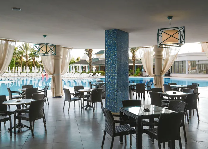 Insula & Hotel 5*