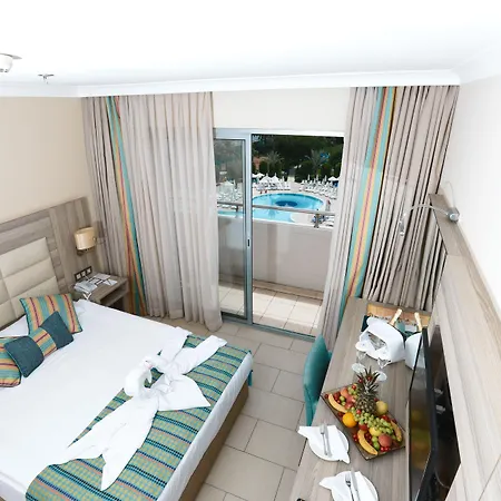 Hotel Insula & 5*