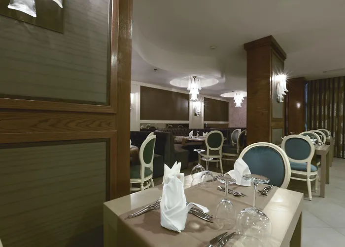 Hotell Insula &
